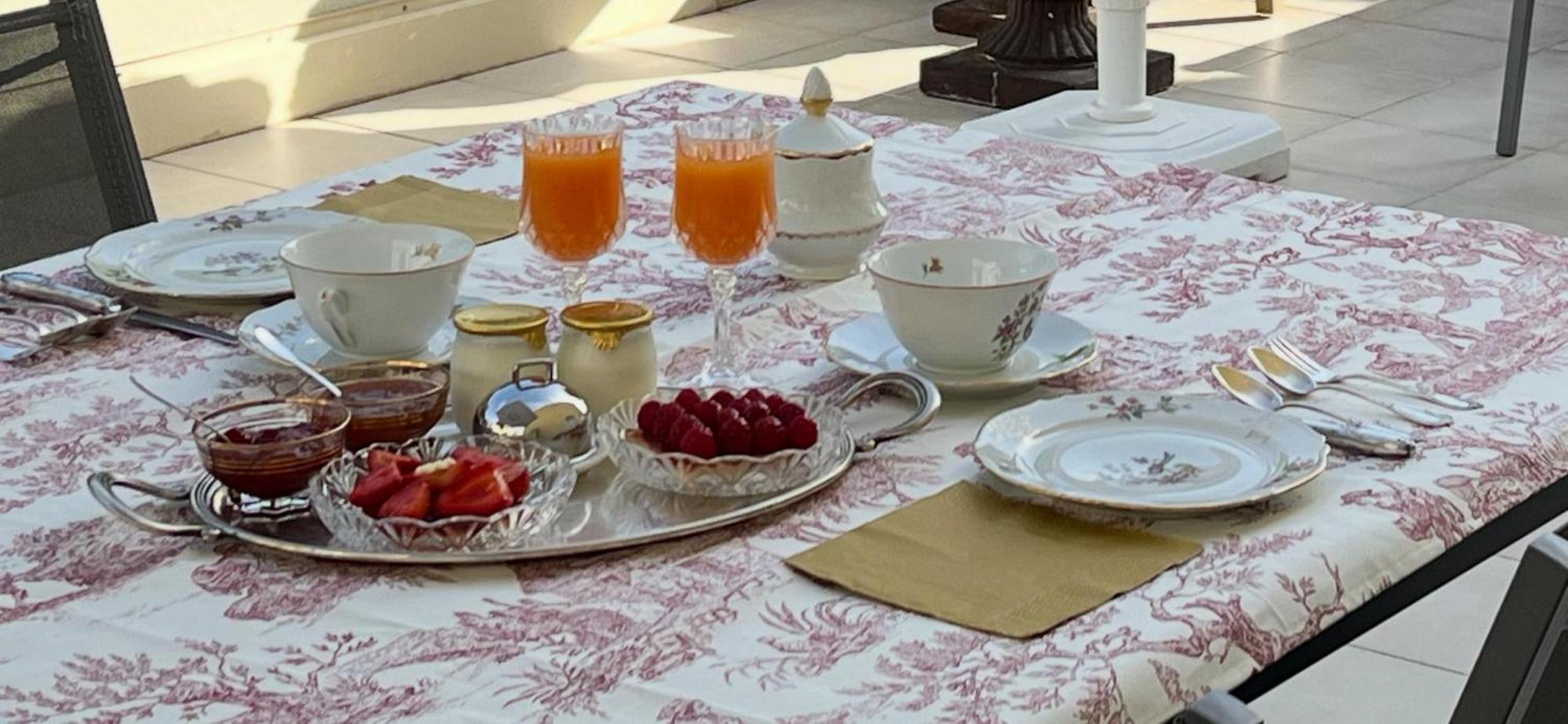 Grace & Breakfast Bed and Breakfast Beausoleil Exteriör bild